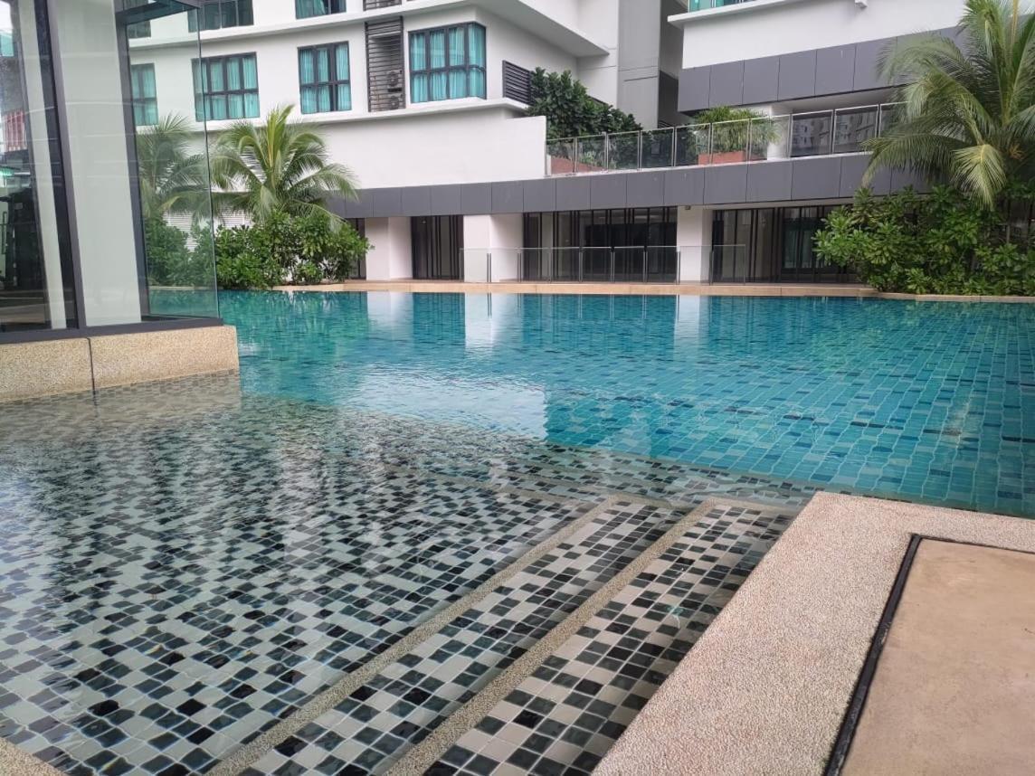 Theooak 4pax Cozy @mont Kiara Apartment